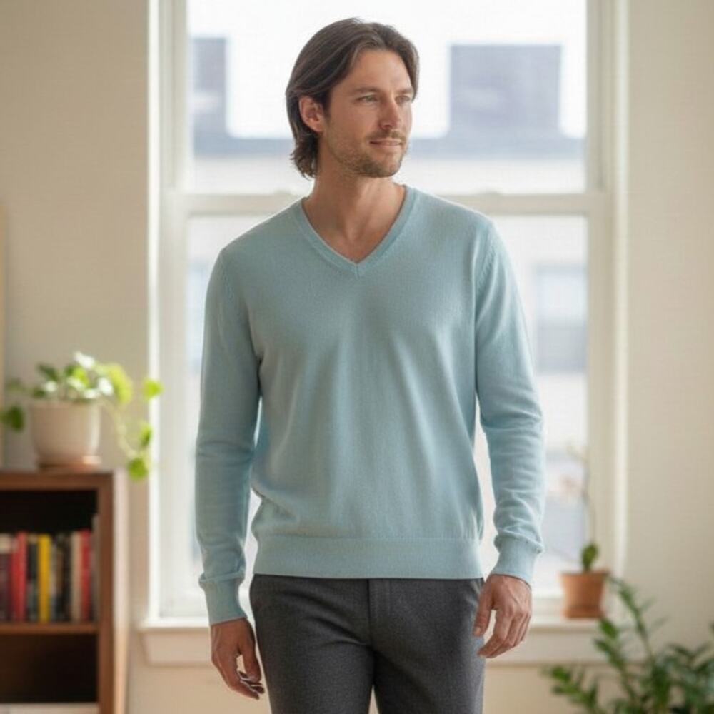 Banana Republic Sky Blue V-Neck Sweater Luxury Blend Silk Cashmere Cotton